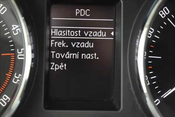 Škoda Superb 2,0 TDI, DSG,NAVI,XEN,serviska - foto 24