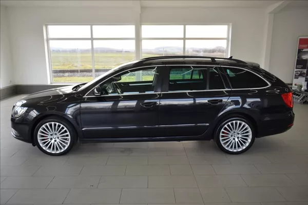 Škoda Superb 2,0 TDI, DSG,NAVI,XEN,serviska - foto 5