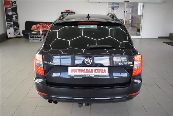 Škoda Superb 2,0 TDI, DSG,NAVI,XEN,serviska - foto 7