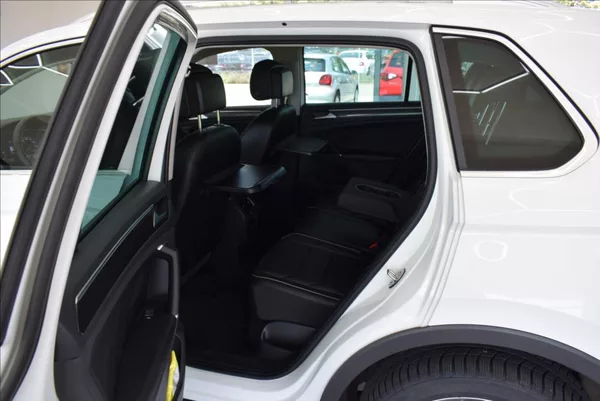 Volkswagen Tiguan 2,0 TDI, DSG,Head Up,Virtual, - foto 12
