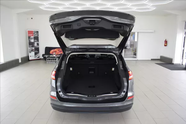 Ford Mondeo 2,0 TDCi,LED,NAVI,serviska,1.m - foto 12