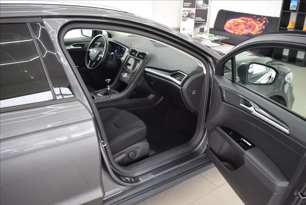 Ford Mondeo 2,0 TDCi,LED,NAVI,serviska,1.m - foto 15