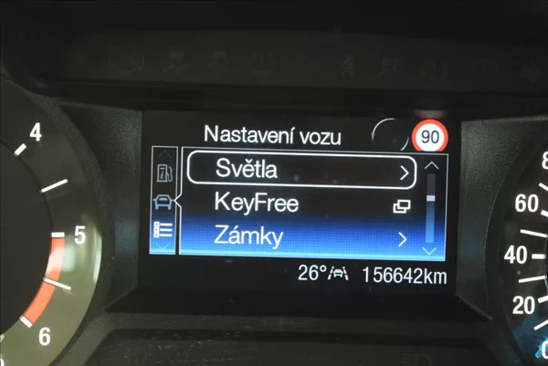 Ford Mondeo 2,0 TDCi,LED,NAVI,serviska,1.m - foto 37