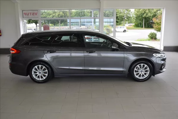 Ford Mondeo 2,0 TDCi,LED,NAVI,serviska,1.m - foto 4