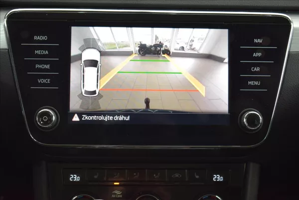 Škoda Superb 2,0 TDi,FULL LED,1.maj.,93 tkm - foto 27