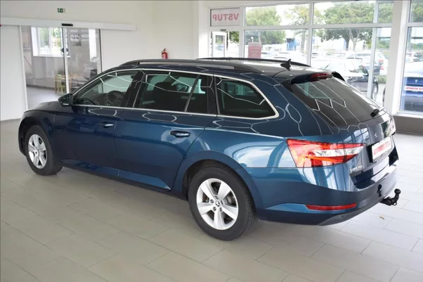 Škoda Superb 2,0 TDi,FULL LED,1.maj.,93 tkm - foto 8