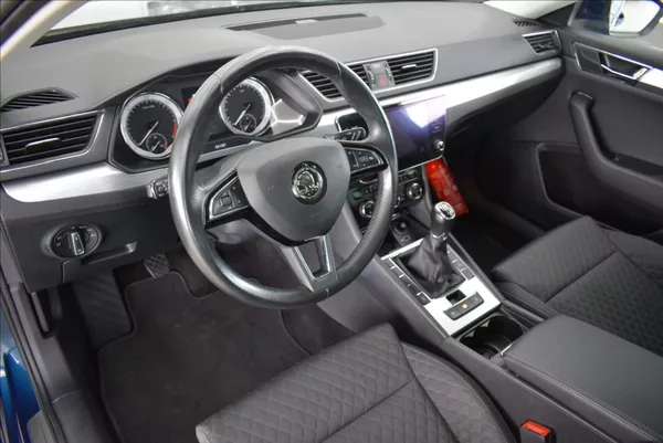 Škoda Superb 2,0 TDi,FULL LED,1.maj.,93 tkm - foto 9