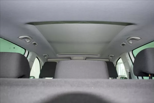 Volkswagen Tiguan 2,0 TDi, SPORT,tažné,servis, - foto 14