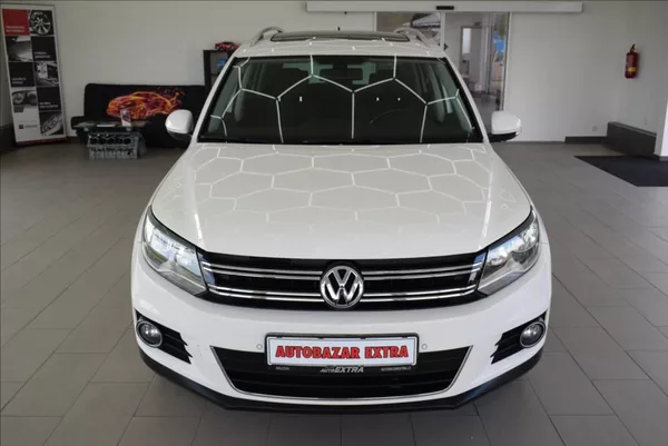 Volkswagen Tiguan 2,0 TDi, SPORT,tažné,servis, - foto 2