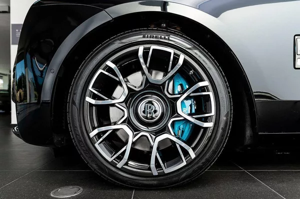 Rolls-Royce Ghost Black Badge / Skladem - foto 28