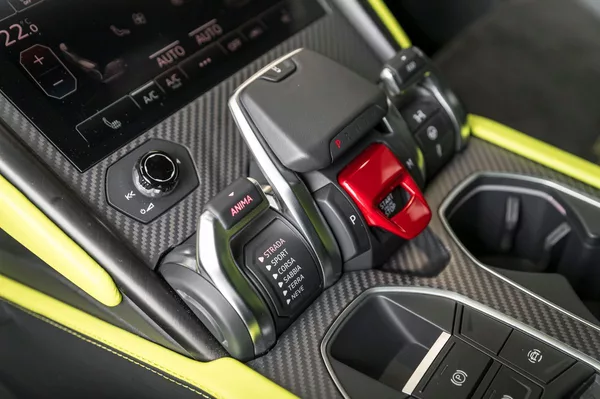 Lamborghini Urus Graphite Capsule/Pano/B&O 3D - foto 16