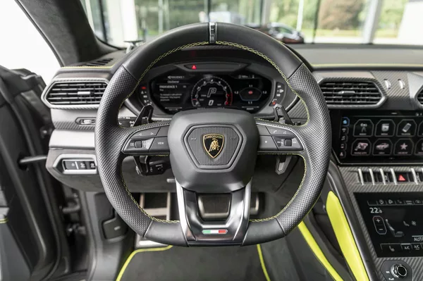 Lamborghini Urus Graphite Capsule/Pano/B&O 3D - foto 6