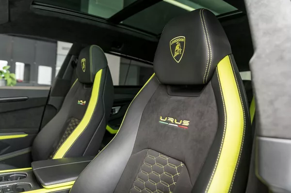 Lamborghini Urus Graphite Capsule/Pano/B&O 3D - foto 7