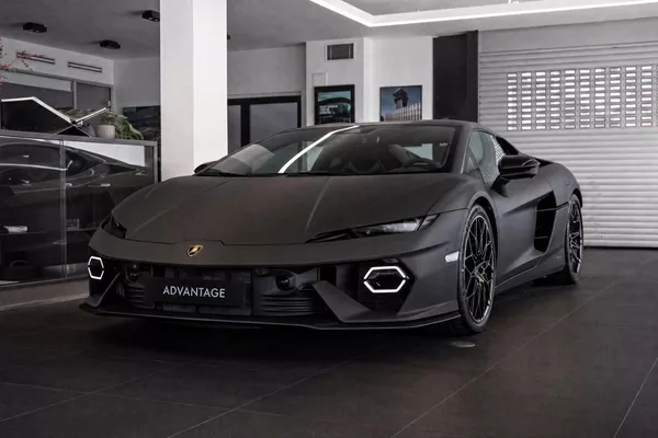 Lamborghini Nero Nemesis