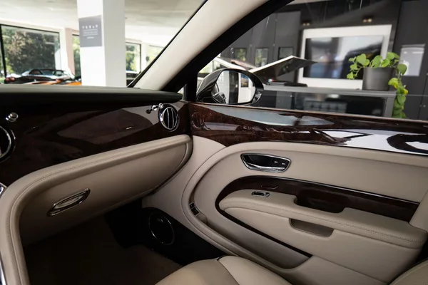 Bentley Mulsanne Speed / Záruka - foto 22
