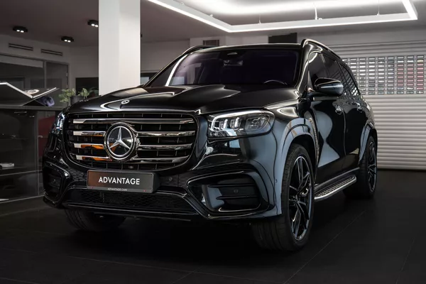 Mercedes-Benz GLS 450d/Burmester/360/Pano/Masážn