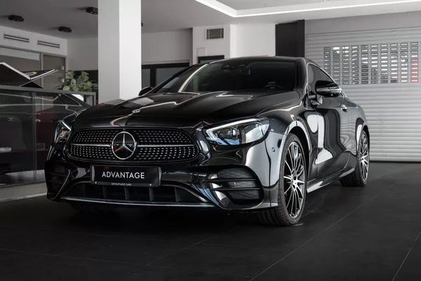 Mercedes-Benz Třídy E d 4M coupé Burmester/360/Pano