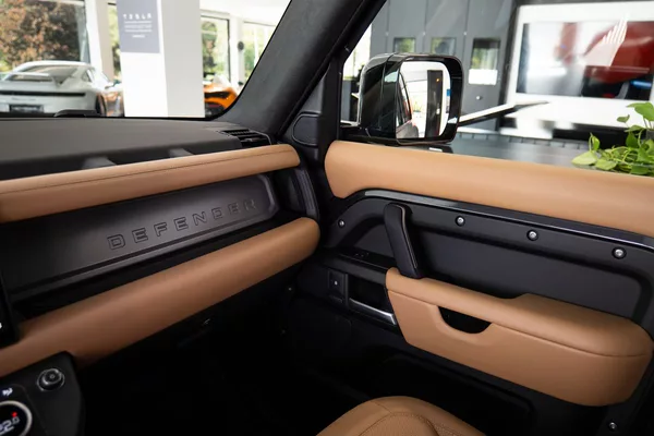 Land Rover Defender 110 V8 P425 X Matné PPF/Meridi - foto 20
