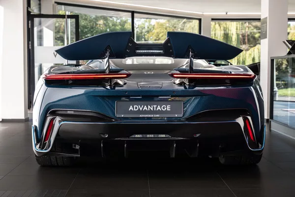 Automobil - foto 3
