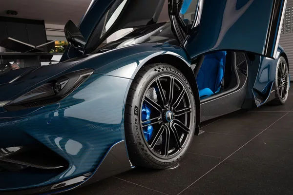Automobil - foto 31