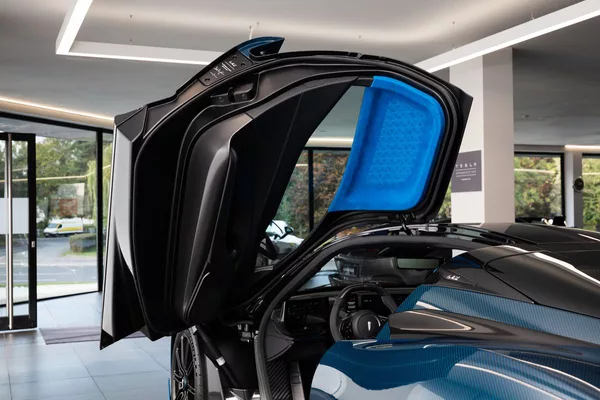 Automobil - foto 7