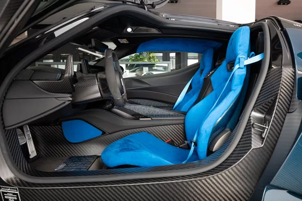 Automobil - foto 8