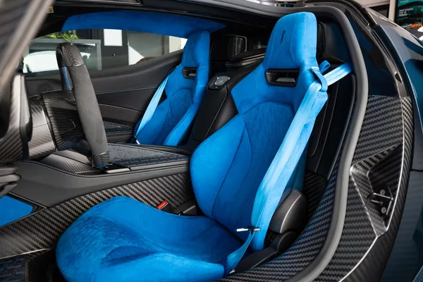 Automobil - foto 9