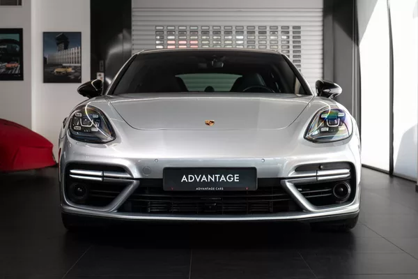 Porsche Panamera - foto 2
