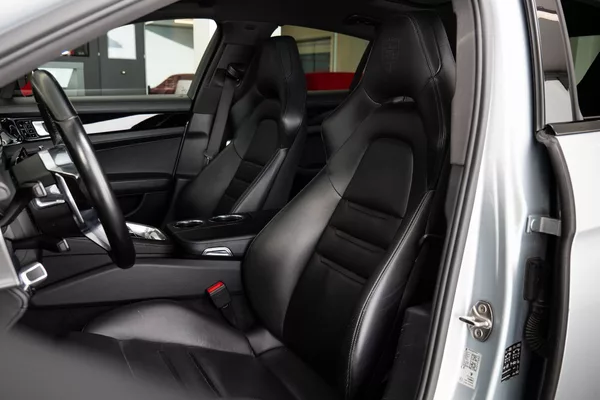 Porsche Panamera - foto 8