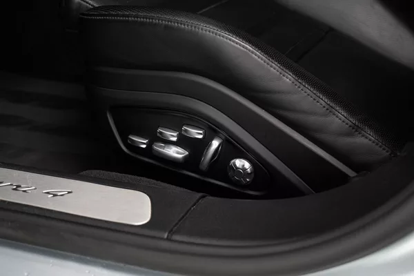 Porsche Panamera - foto 9