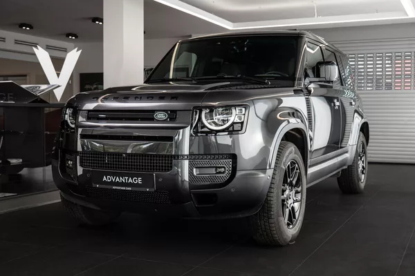 Land Rover Defender 110 D200