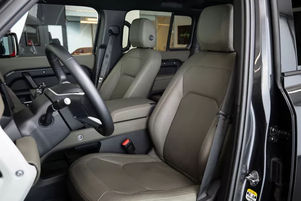 Land Rover Defender 110 D200 - foto 8