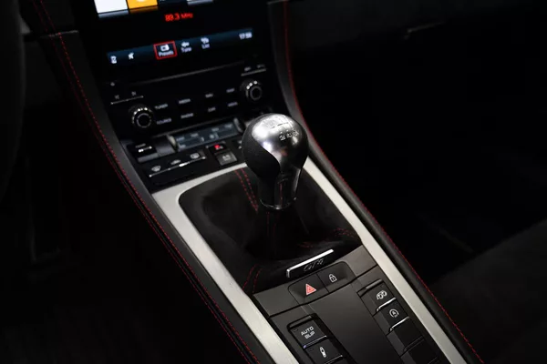 Porsche Cayman 718 GT4 BOSE/Alcantara/Manuál - foto 11