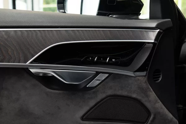 Audi A8 Vzduch. podvozek/Masážní sedad - foto 20