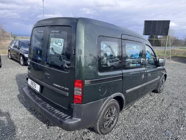 Opel Combo 1.7 DTi, 5-ti místné, TK 12/27 - foto 8