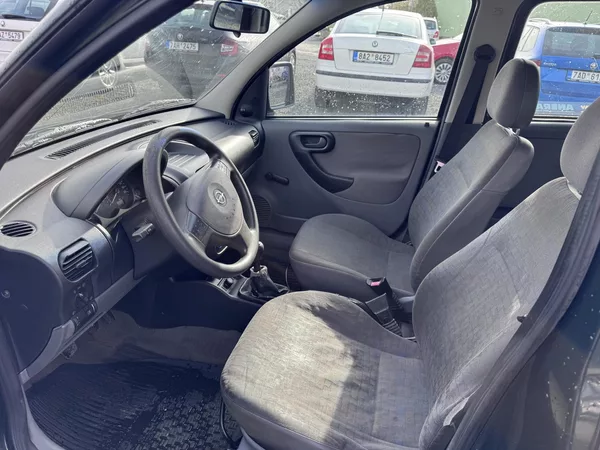 Opel Combo 1.7 DTi, 5-ti místné, TK 12/27 - foto 9
