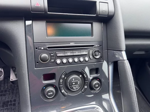 Peugeot 3008 1.6 VTi, 88 kW - foto 11