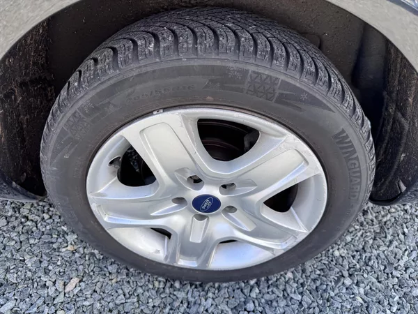 Ford Focus 2.0 TDCi, automat - foto 11