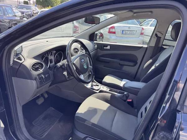 Ford Focus 2.0 TDCi, automat - foto 12