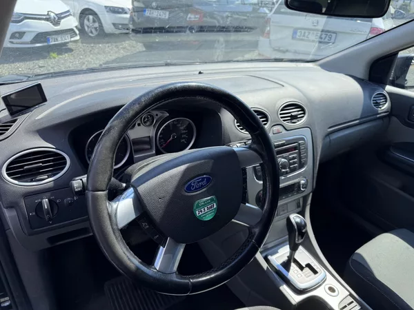 Ford Focus 2.0 TDCi, automat - foto 13