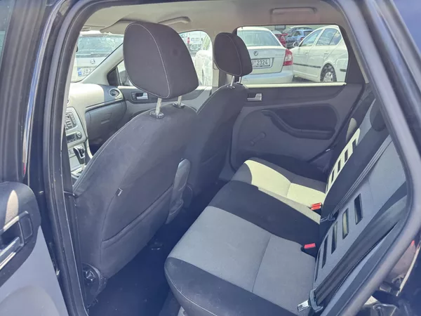 Ford Focus 2.0 TDCi, automat - foto 17