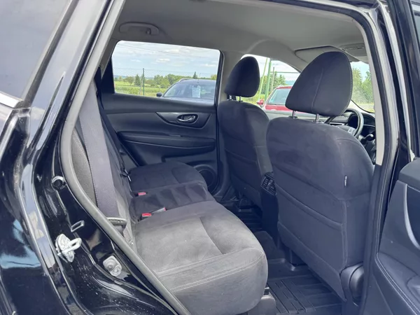 Nissan X-Trail 1.6 DCi,96 kW automat,1.Maj,ČR - foto 17