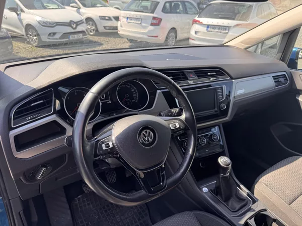 Volkswagen Touran 2.0 TDi, 110 kW, 97 tis km - foto 10
