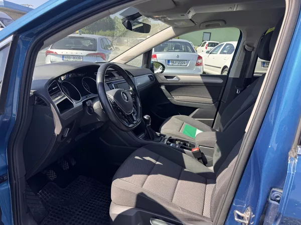 Volkswagen Touran 2.0 TDi, 110 kW, 97 tis km - foto 9