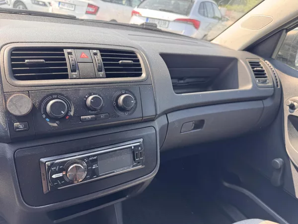 Škoda Fabia II 1.2 12V kombi,2010,STK 6/28 - foto 11