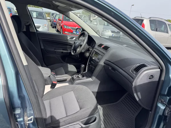 Škoda Octavia II 1.9 TDi,2.Majitel, kombi,ČR - foto 17