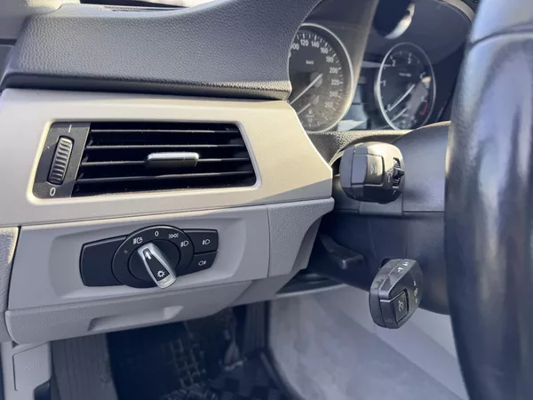 BMW Řada 3 330D, 180 kW, xDrive, kombi - foto 13