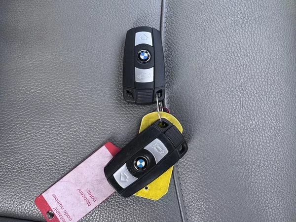 BMW Řada 3 330D, 180 kW, xDrive, kombi - foto 19