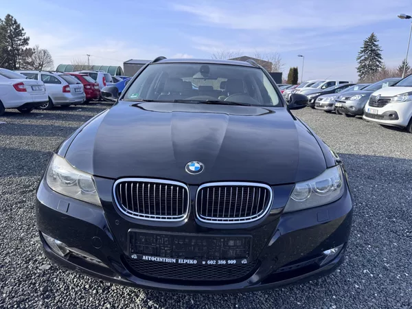 BMW Řada 3 330D, 180 kW, xDrive, kombi - foto 2
