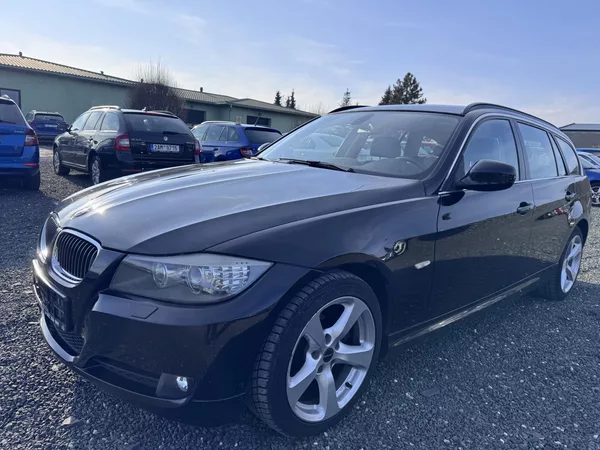 BMW Řada 3 330D, 180 kW, xDrive, kombi - foto 3